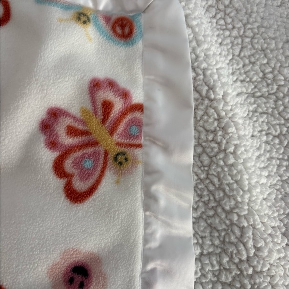 Hand stitched butterfly baby blanket - Picture 3 of 3